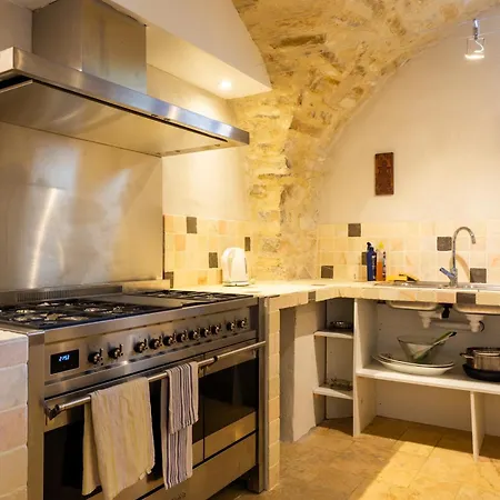 Mas De La Chadenede Lagorce (Ardeche)